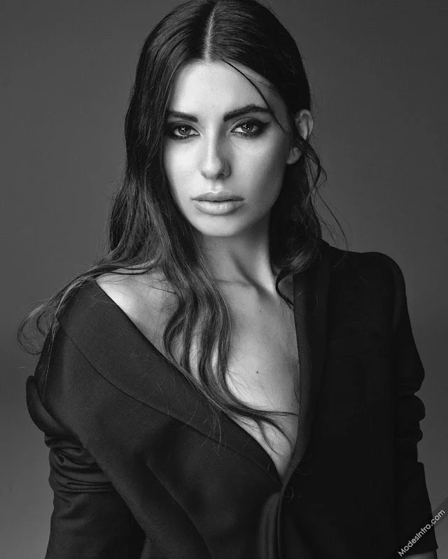 Noemy Forni Cover Photo